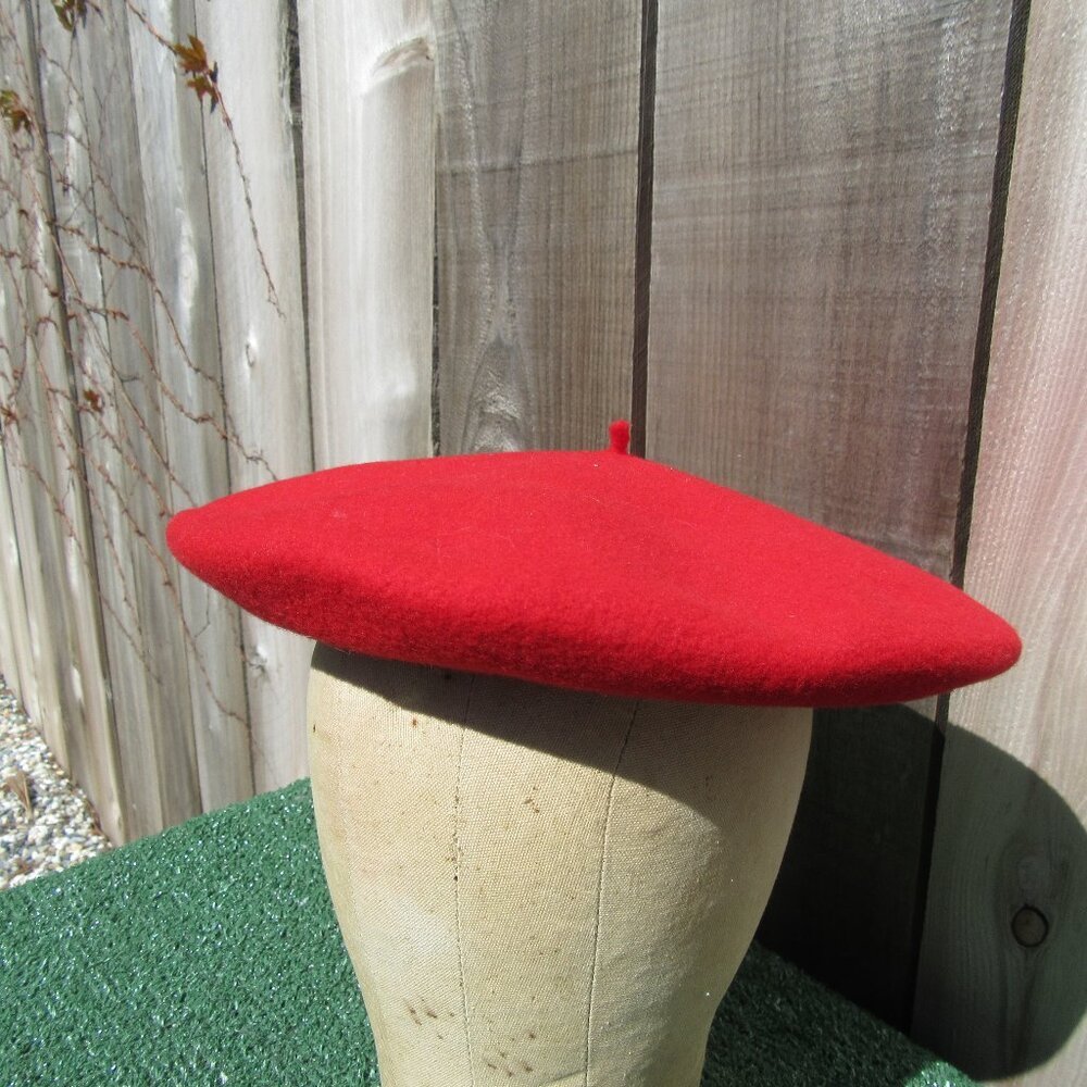 Vintage Roos/Atkins Red French Beret Hat